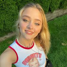 Lizzy Greene